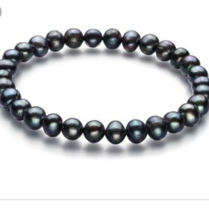 Hawaiian Freshwater Black Pearl Bracelet